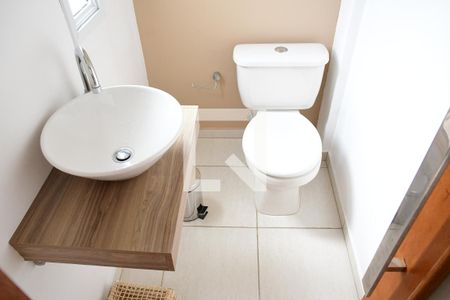 Lavabo de casa de condomínio para alugar com 2 quartos, 121m² em Paisagem Renoir, Cotia