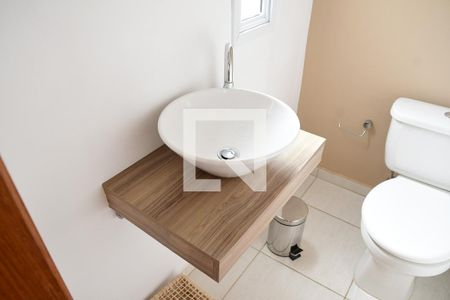 Lavabo de casa de condomínio para alugar com 2 quartos, 121m² em Paisagem Renoir, Cotia