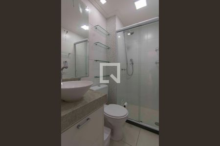 Banheiro de apartamento para alugar com 2 quartos, 45m² em Jardim Íris, São Paulo