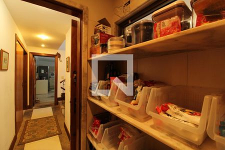 Casa à venda com 769m², 5 quartos e 4 vagasDispensa