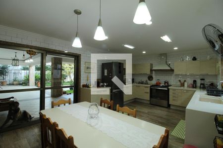 Casa à venda com 769m², 5 quartos e 4 vagasCozinha