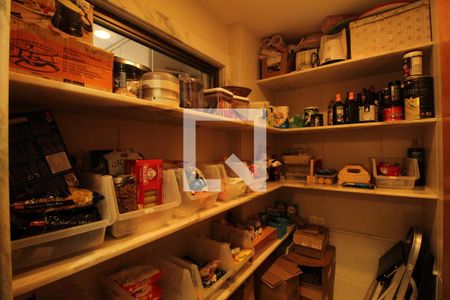 Casa à venda com 769m², 5 quartos e 4 vagasDispensa