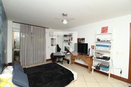 Casa à venda com 769m², 5 quartos e 4 vagasBanheiro - Suíte 3