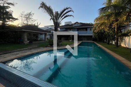 Casa à venda com 769m², 5 quartos e 4 vagasPiscina