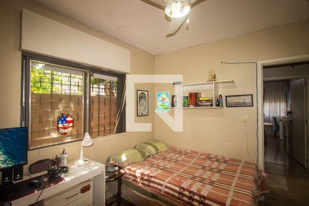 Casa à venda com 250m², 5 quartos e 2 vagas Casa à venda com 250m², 5 quartos e 2 vagasQuarto 4