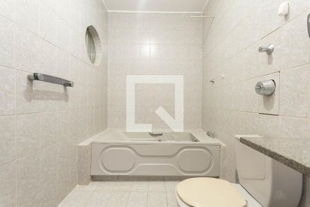 Casa à venda com 160m², 3 quartos e 2 vagas Casa à venda com 160m², 3 quartos e 2 vagasBanheiro