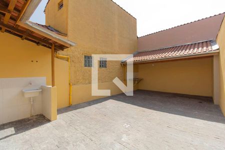 Casa para alugar com 140m², 2 quartos e 2 vagas Casa para alugar com 140m², 2 quartos e 2 vagasQuintal