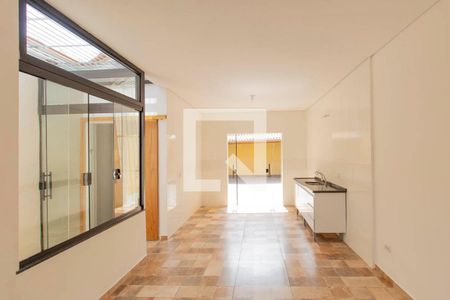 Sala e Cozinha Integrada de casa para alugar com 2 quartos, 140m² em Vila Talarico, São Paulo