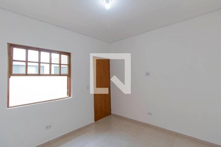 Casa para alugar com 140m², 2 quartos e 2 vagas Casa para alugar com 140m², 2 quartos e 2 vagasSuíte