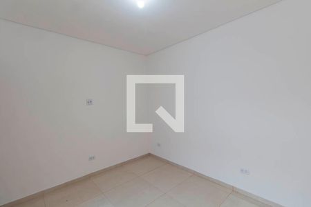 Casa para alugar com 140m², 2 quartos e 2 vagas Casa para alugar com 140m², 2 quartos e 2 vagasSuíte