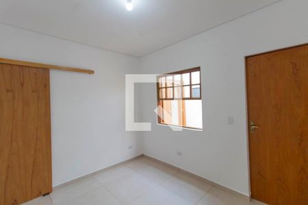 Casa para alugar com 140m², 2 quartos e 2 vagas Casa para alugar com 140m², 2 quartos e 2 vagasSuíte