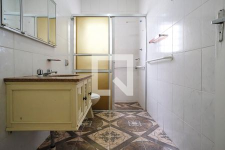 Casa à venda com 196m², 3 quartos e 4 vagasBanheiro