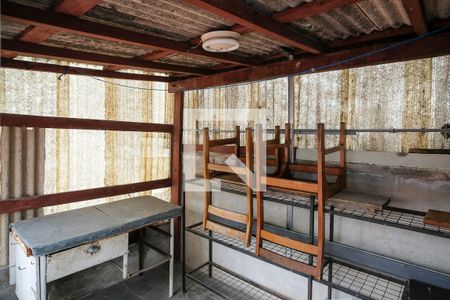 Casa à venda com 196m², 3 quartos e 4 vagasQuintal