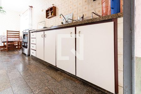 Casa à venda com 500m², 4 quartos e 4 vagasCozinha 1 - Armários