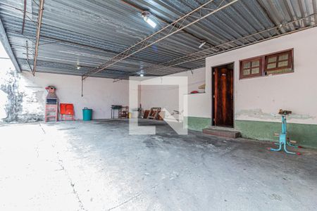 Casa à venda com 500m², 4 quartos e 4 vagasÁrea de Serviço 1