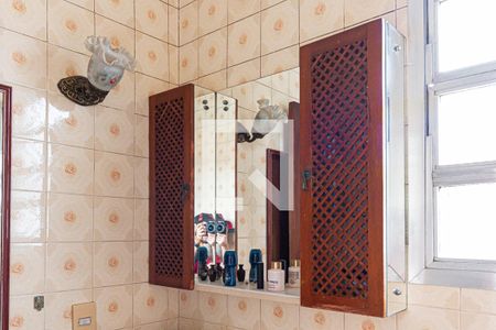 Casa à venda com 500m², 4 quartos e 4 vagasBanheiro 1 - Detalhe