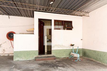 Casa à venda com 500m², 4 quartos e 4 vagasÁrea de Serviço 1 - Banheiro