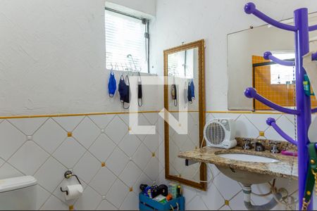 Casa à venda com 412m², 5 quartos e 4 vagasBanheiro