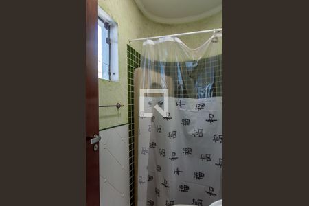 Casa à venda com 412m², 5 quartos e 4 vagasBanheiro da Suíte 2