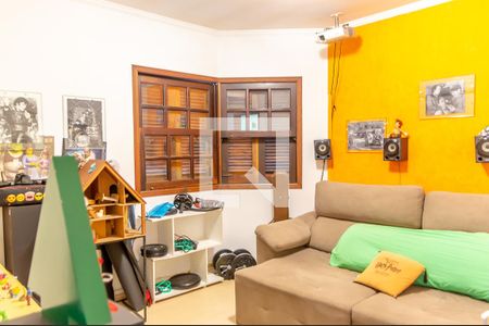 Casa à venda com 412m², 5 quartos e 4 vagasQuarto 2 - Suíte