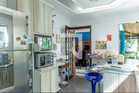 Casa à venda com 412m², 5 quartos e 4 vagasCozinha