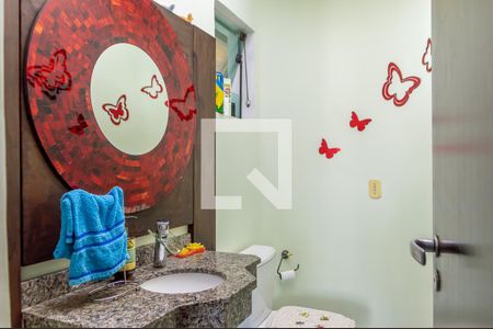 Casa à venda com 412m², 5 quartos e 4 vagasLavabo