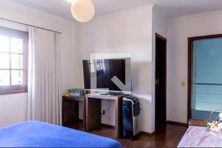 Casa à venda com 412m², 5 quartos e 4 vagasQuarto Suíte