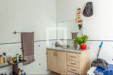 Casa à venda com 412m², 5 quartos e 4 vagasBanheiro da Suíte