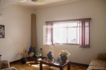 Casa à venda com 392m², 4 quartos e 8 vagas Casa à venda com 392m², 4 quartos e 8 vagasSala 2