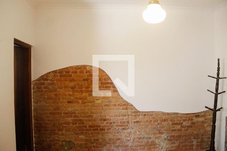 Casa à venda com 392m², 4 quartos e 8 vagas Casa à venda com 392m², 4 quartos e 8 vagasEdícula - Quarto