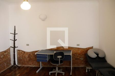 Casa à venda com 392m², 4 quartos e 8 vagas Casa à venda com 392m², 4 quartos e 8 vagasEdícula - Quarto