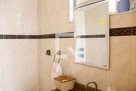 Casa à venda com 392m², 4 quartos e 8 vagas Casa à venda com 392m², 4 quartos e 8 vagasLavabo 2