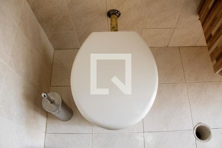 Casa à venda com 392m², 4 quartos e 8 vagas Casa à venda com 392m², 4 quartos e 8 vagasLavabo 2