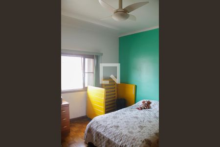 Casa à venda com 392m², 4 quartos e 8 vagas Casa à venda com 392m², 4 quartos e 8 vagasQuarto 2