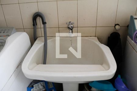 Casa à venda com 392m², 4 quartos e 8 vagas Casa à venda com 392m², 4 quartos e 8 vagasÁrea de Serviço