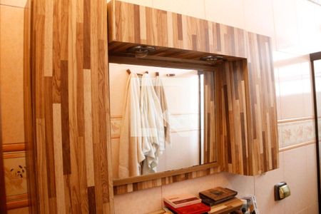 Casa à venda com 392m², 4 quartos e 8 vagas Casa à venda com 392m², 4 quartos e 8 vagasBanheiro Social