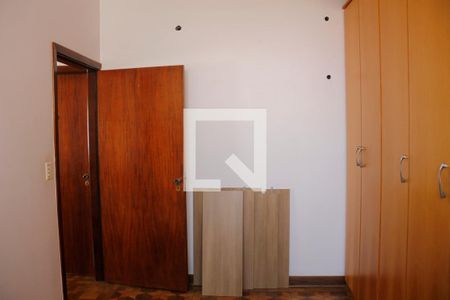 Casa à venda com 392m², 4 quartos e 8 vagas Casa à venda com 392m², 4 quartos e 8 vagasQuarto 1