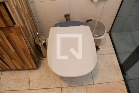 Casa à venda com 392m², 4 quartos e 8 vagas Casa à venda com 392m², 4 quartos e 8 vagasBanheiro da Suíte