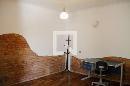 Casa à venda com 392m², 4 quartos e 8 vagas Casa à venda com 392m², 4 quartos e 8 vagasEdícula - Quarto