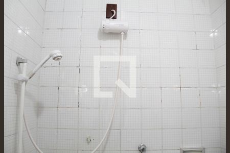 Casa à venda com 392m², 4 quartos e 8 vagas Casa à venda com 392m², 4 quartos e 8 vagasEdícula - Banheiro