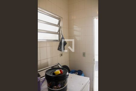 Casa à venda com 392m², 4 quartos e 8 vagas Casa à venda com 392m², 4 quartos e 8 vagasÁrea de Serviço