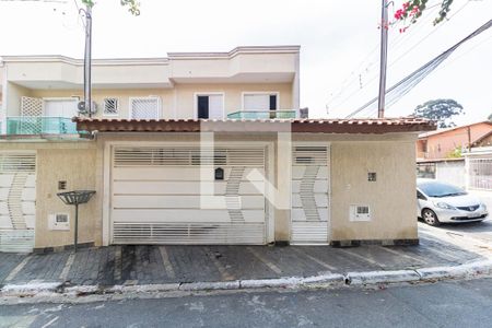 Casa para alugar com 150m², 2 quartos e 2 vagasFachada