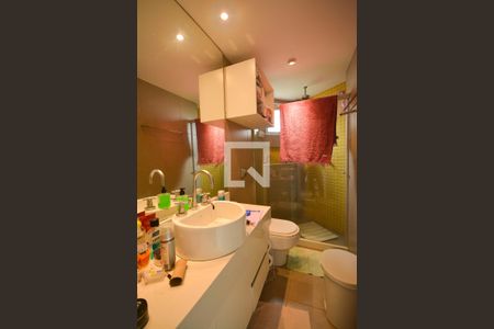 Apartamento à venda com 144m², 3 quartos e 2 vagasBanheiro da suíte