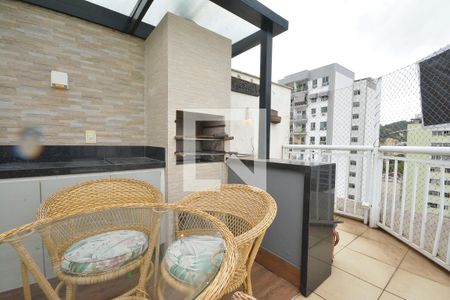Apartamento à venda com 144m², 3 quartos e 2 vagasVaranda com churrasqueira