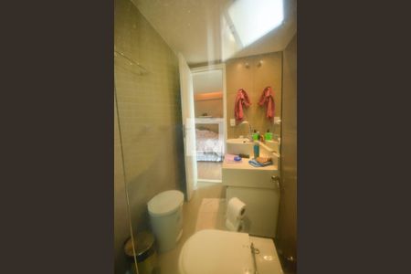 Apartamento à venda com 144m², 3 quartos e 2 vagasBanheiro da suíte