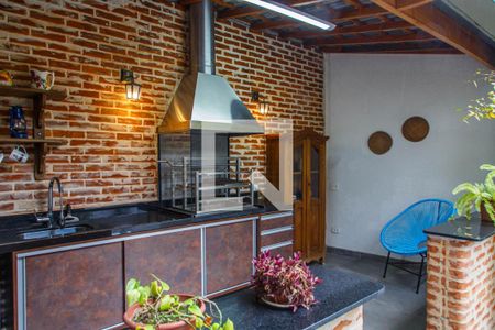 Casa à venda com 300m², 3 quartos e 3 vagas Casa à venda com 300m², 3 quartos e 3 vagasChurrasqueira