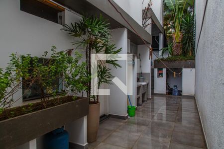 Casa à venda com 300m², 3 quartos e 3 vagas Casa à venda com 300m², 3 quartos e 3 vagasÁrea Externa