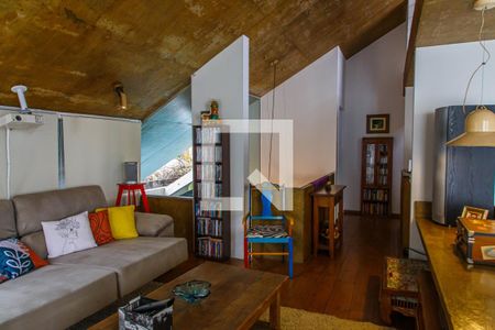 Casa à venda com 300m², 3 quartos e 3 vagas Casa à venda com 300m², 3 quartos e 3 vagasSala 2