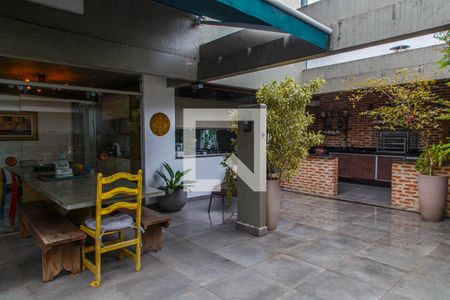 Casa à venda com 300m², 3 quartos e 3 vagas Casa à venda com 300m², 3 quartos e 3 vagasÁrea Externa