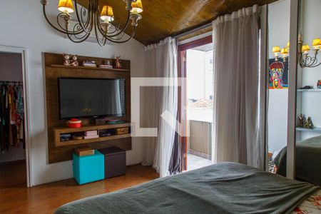 Casa à venda com 300m², 3 quartos e 3 vagas Casa à venda com 300m², 3 quartos e 3 vagasQuarto Suíte 2